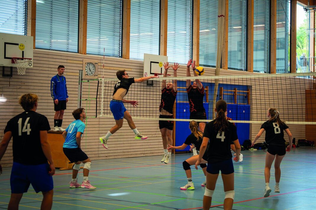 Dritter Platz für THD-Mannschaft Bild (THD): Im zweiten Halbfinale trat das Team der THD gegen die Universität der Bundeswehr München an.