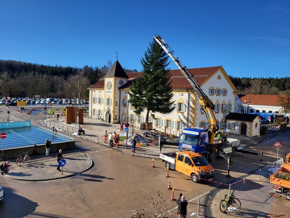 Stadt Geretsried sucht Weihnachtsbaum für Karl-Lederer-Platz und Neuen Platz Karl Lederer Platz | © Stadt Geretsried