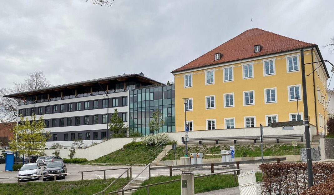Bad Tölz: Infoabend für Angehörige von Menschen mit Demenz am 22. Oktober DEU Bad Tölz, Rathaus 0002