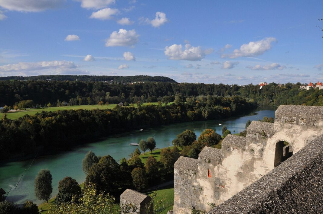 Burghausen: Zwei FÖJlerinnen verstärken das Umweltamt Burghausen-Burganlage-Wöhrsee