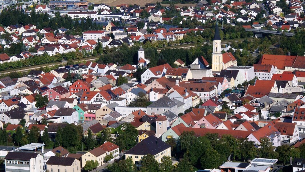 Starke Kommunikation und moderne Vereinsarbeit: Vereins- und Ehrenamtsakademie lädt zu zwei Veranstaltungen im November ein Altstadt von Kelheim