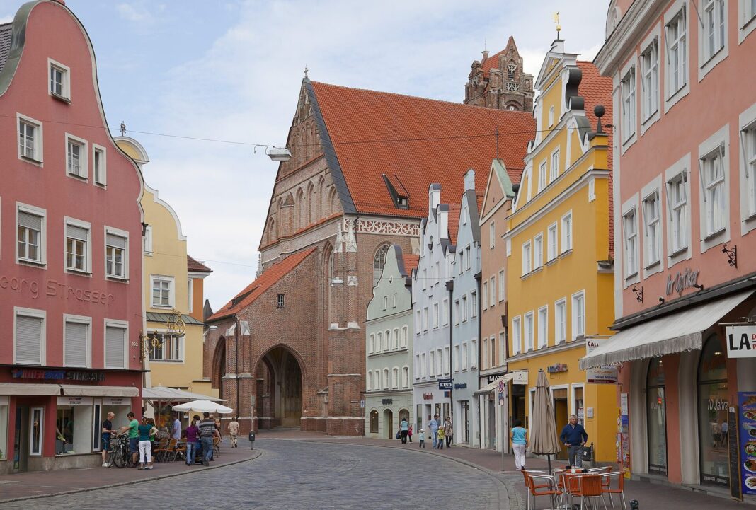 Demenzpreis 2026: Landshuter Pflegestützpunkt erhält Anerkennung Calle Altstadt, Landshut, Alemania