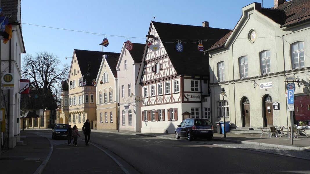 Ichenhausen-Ortszentrum (Ichenhausen)
