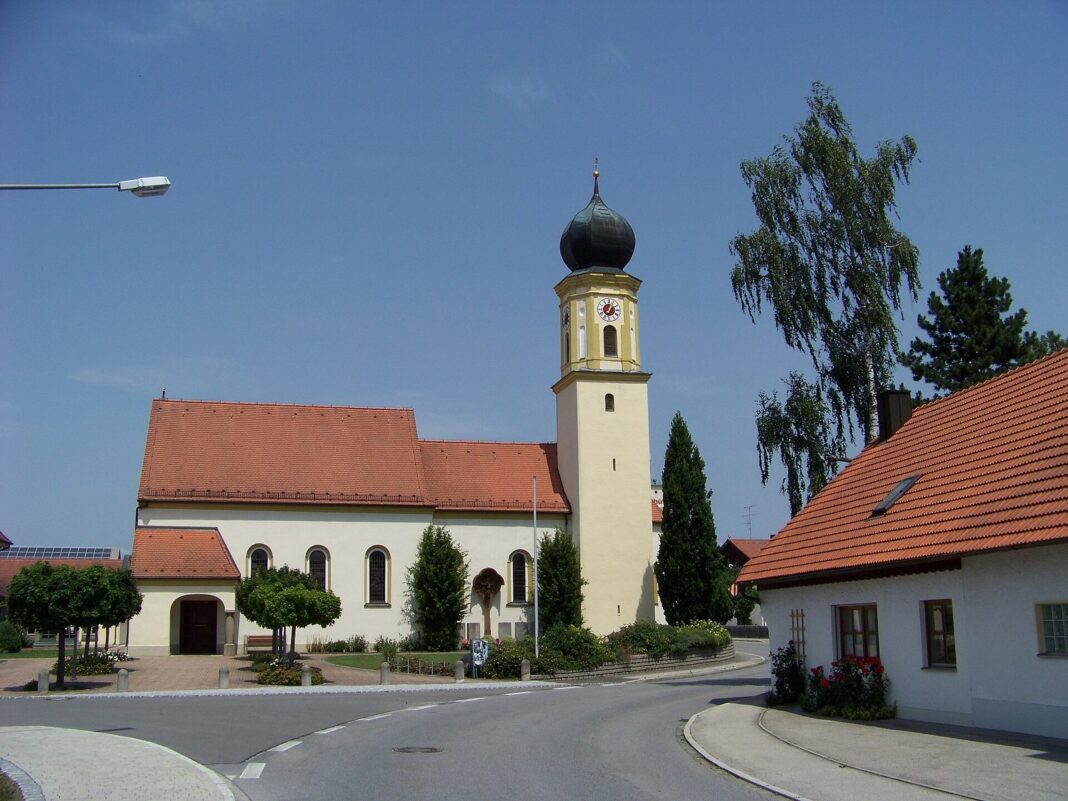 Salching-Kirche-Sankt-Petrus (Salching)