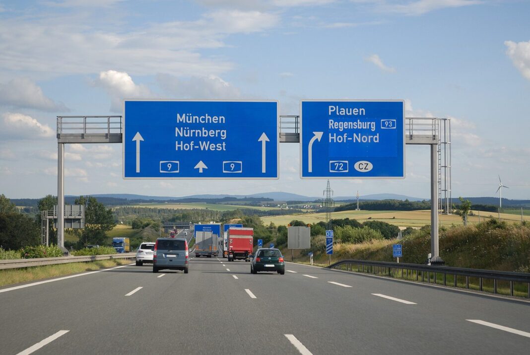 DB nimmt Streichungen im Nahverkehr zurück Autobahn: A 9 Dreieck Bayerisches Vogtland