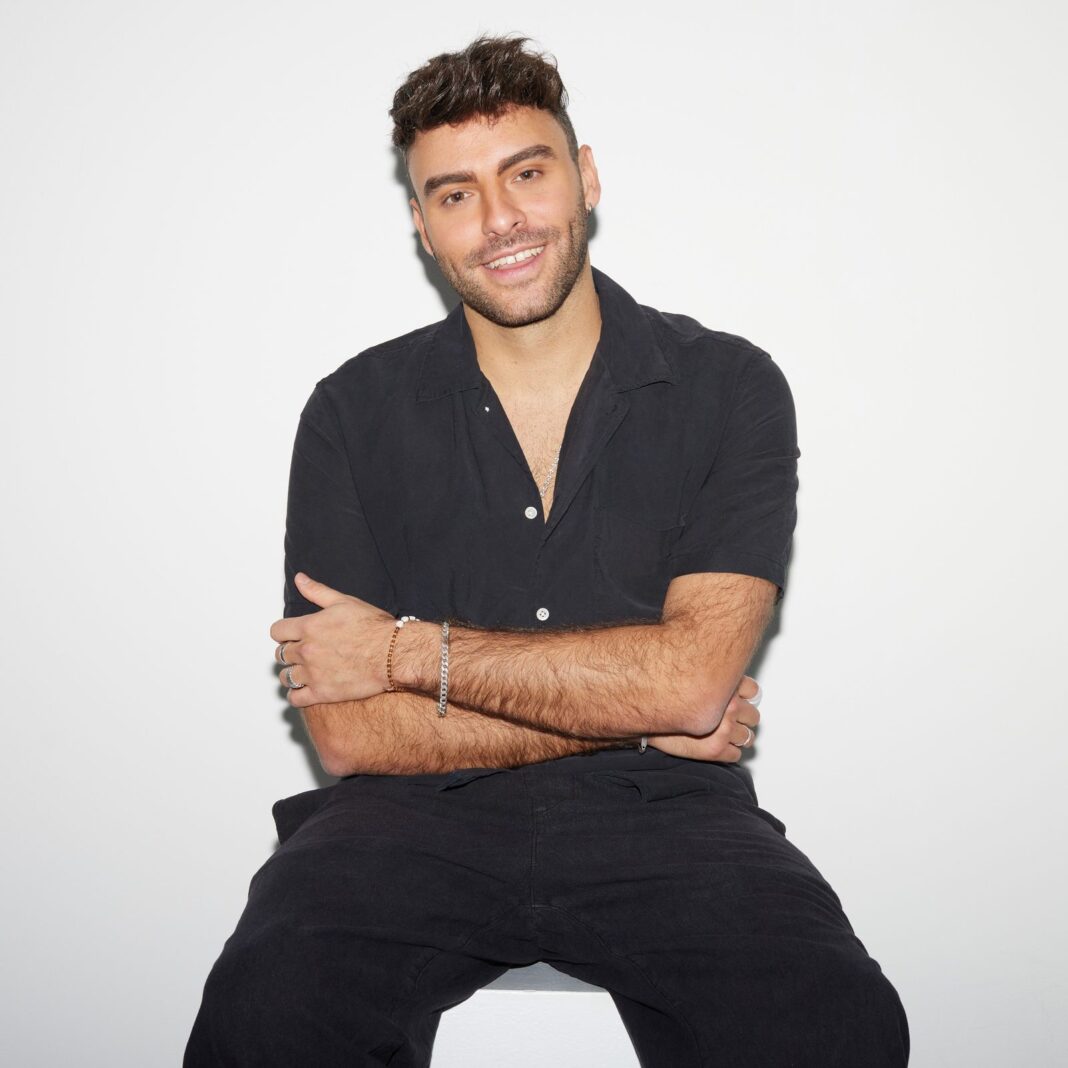 Zwischen Reichweite und Realität: Influencer Sandro Capasso zu Gast beim S-Forum Zukunft in Kaufbeuren Sandro Capasso ist am 28. Oktober zu Gast im S-Forum Kaufbeuren. Foto: Andreas Zitt